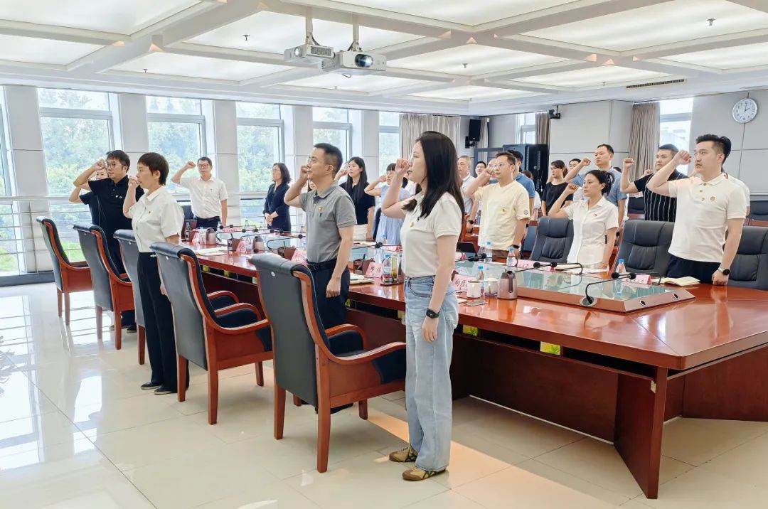 &#19975;&#35937;&#22478;&#23448;&#32593;&#28216;&#25103;&#20013;&#24515;&#65288;&#20013;&#22269;&#65289;&#23448;&#26041;&#32593;&#31449;