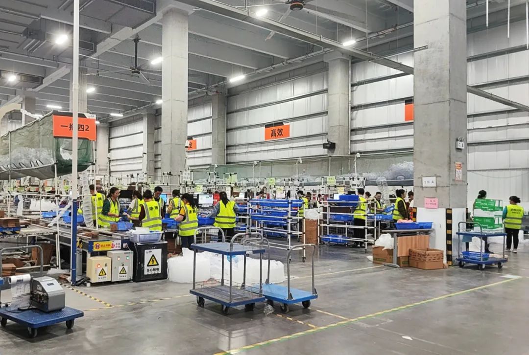 &#19975;&#35937;&#22478;&#23448;&#32593;&#28216;&#25103;&#20013;&#24515;&#65288;&#20013;&#22269;&#65289;&#23448;&#26041;&#32593;&#31449;