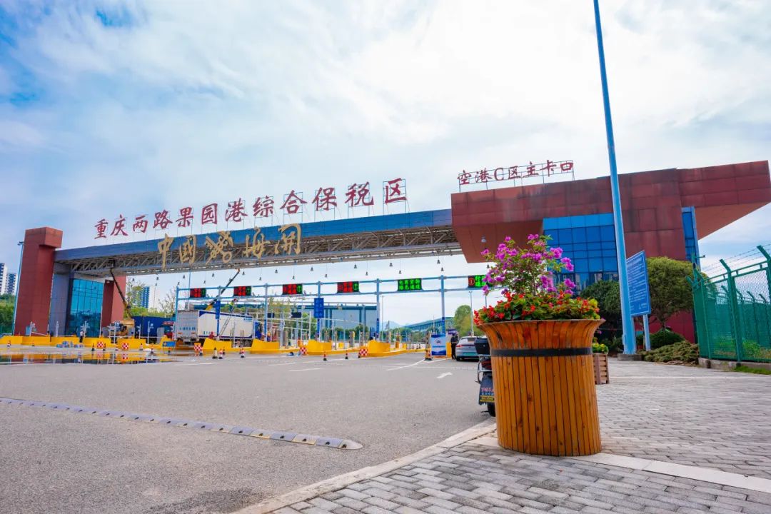 &#19975;&#35937;&#22478;&#23448;&#32593;&#28216;&#25103;&#20013;&#24515;&#65288;&#20013;&#22269;&#65289;&#23448;&#26041;&#32593;&#31449;